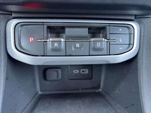 Certified 2023 GMC Acadia SLE w/ Driver Convenience Package image 22