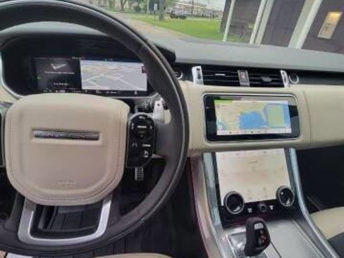 Used 2020 Land Rover Range Rover Sport HST image 3