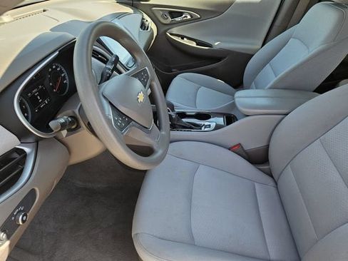Used 2025 Chevrolet Malibu LT FWD image 14