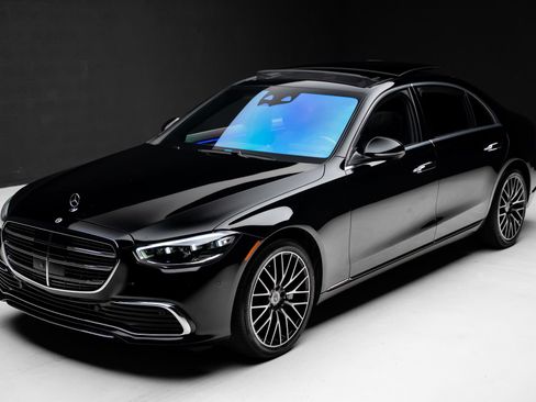Used 2023 Mercedes-Benz S 580 4MATIC Sedan image 5