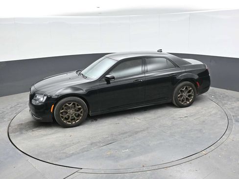 Used 2017 Chrysler 300 S w/ 300S Premium Group 2 w/2_L AWD/4WD image 14