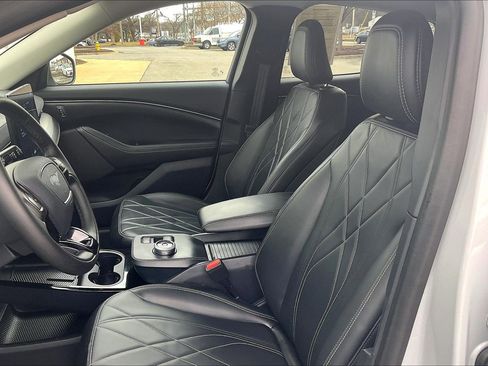 Used 2023 Ford Mustang Mach-E Select image 29