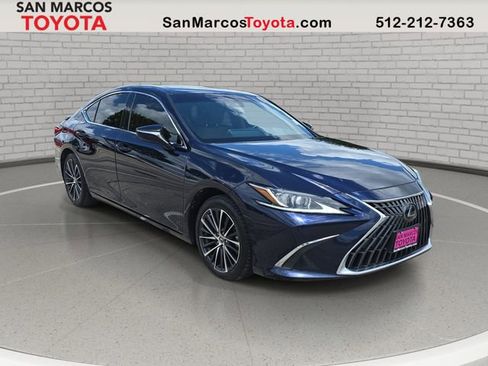 Used 2022 Lexus ES 350 w/ Premium Package FWD image 3