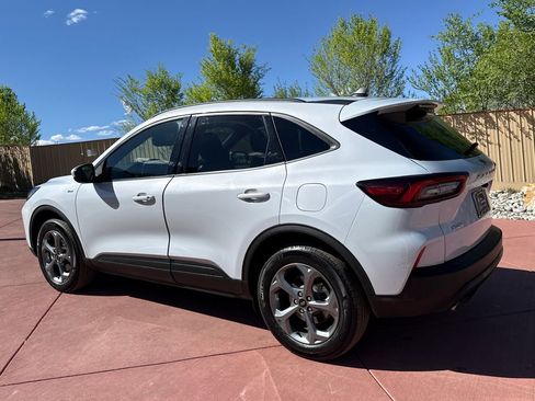 Certified 2025 Ford Escape ST-Line Select AWD/4WD image 7