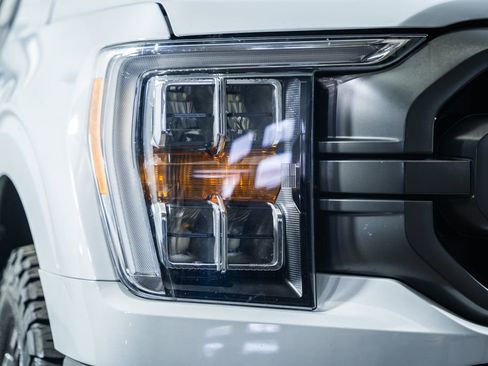 Certified 2022 Ford F150 XLT w/ Equipment Group 302A High image 14