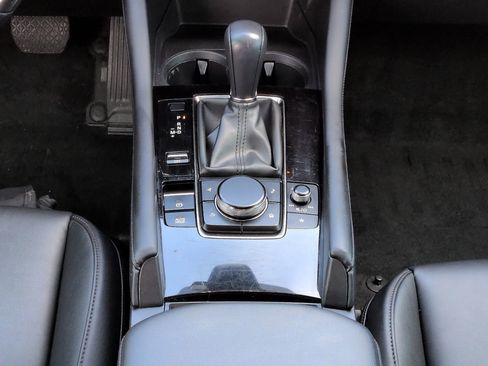 Used 2022 MAZDA MAZDA3 s FWD image 19