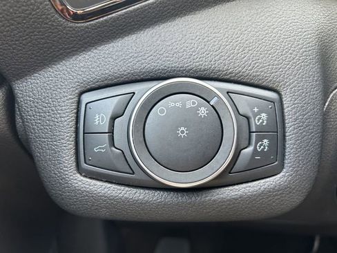 Used 2018 Ford Escape Titanium image 29