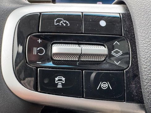 Certified 2025 Genesis GV80 2.5T Prestige image 18