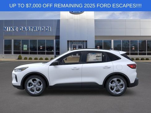 New 2025 Ford Escape ST-Line w/ Tech Pack #1 AWD/4WD image 3