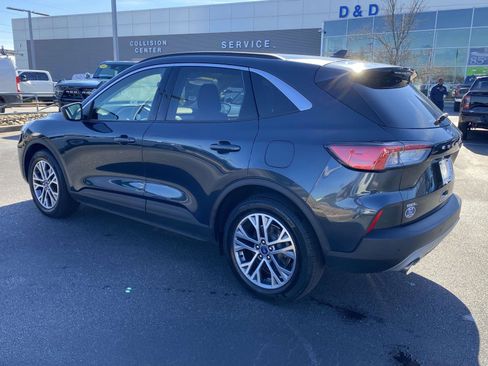 Used 2022 Ford Escape SEL image 4