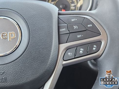 Used 2022 Jeep Cherokee Limited image 34