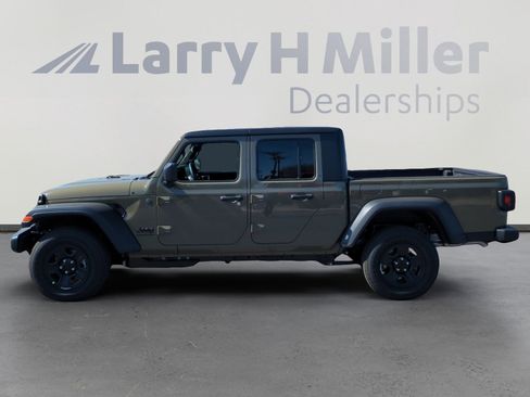 New 2026 Jeep Gladiator Sport image 2