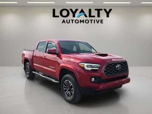 Used 2023 Toyota Tacoma TRD Sport w/ TRD Premium Sport Package image 7