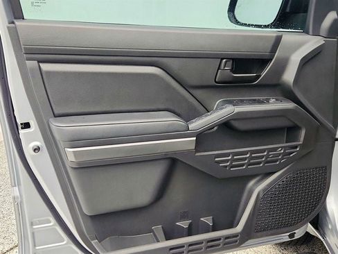 Used 2024 Toyota Tacoma SR5 image 10