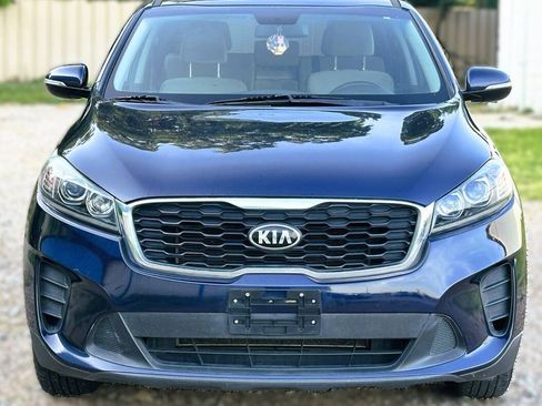 Used 2019 Kia Sorento FWD image 2