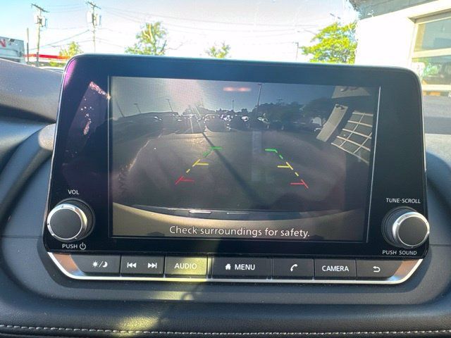 Used 2023 Nissan Rogue SV AWD/4WD image 15