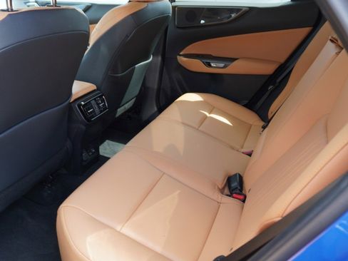 Used 2025 Lexus NX 250 FWD w/ Towing Package (2000 Lbs) image 10