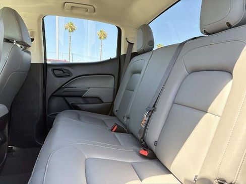 Used 2022 Chevrolet Colorado W/T w/ Custom Special Edition RWD image 17
