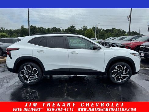 New 2026 Chevrolet Trax RS w/ Driver Confidence Package FWD image 1