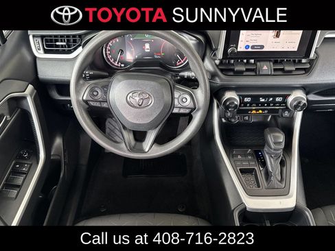 Used 2024 Toyota RAV4 XLE FWD image 18