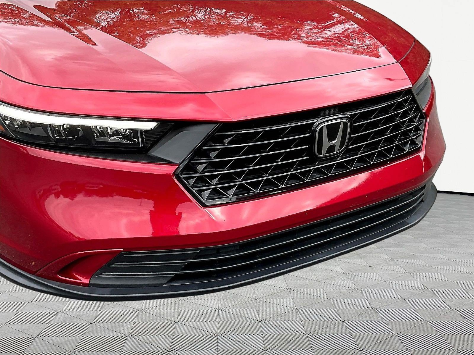 Used 2023 Honda Accord EX image 33