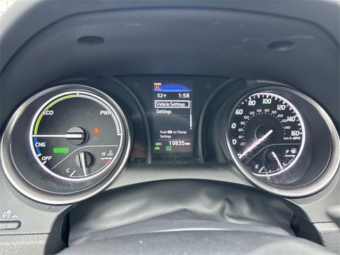Used 2024 Toyota Camry SE image 36