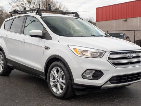Used 2019 Ford Escape SE image 37