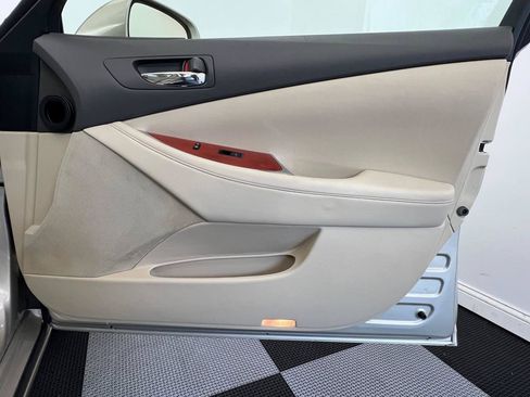 Used 2012 Lexus ES 350 4dr Sdn image 11