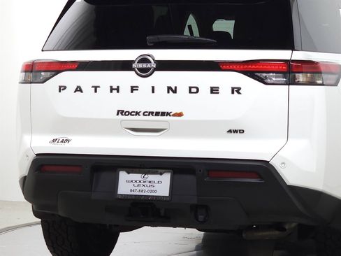 Used 2025 Nissan Pathfinder Rock Creek AWD/4WD image 11