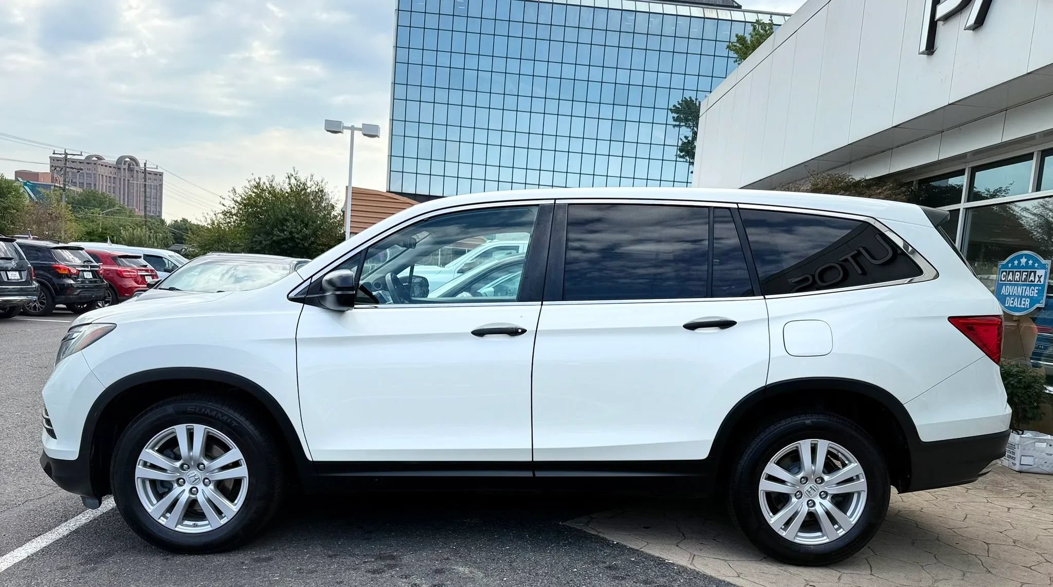 Used 2016 Honda Pilot LX image 4