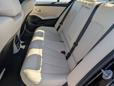 Used 2025 BMW 330i Sedan w/ Convenience Package image 20