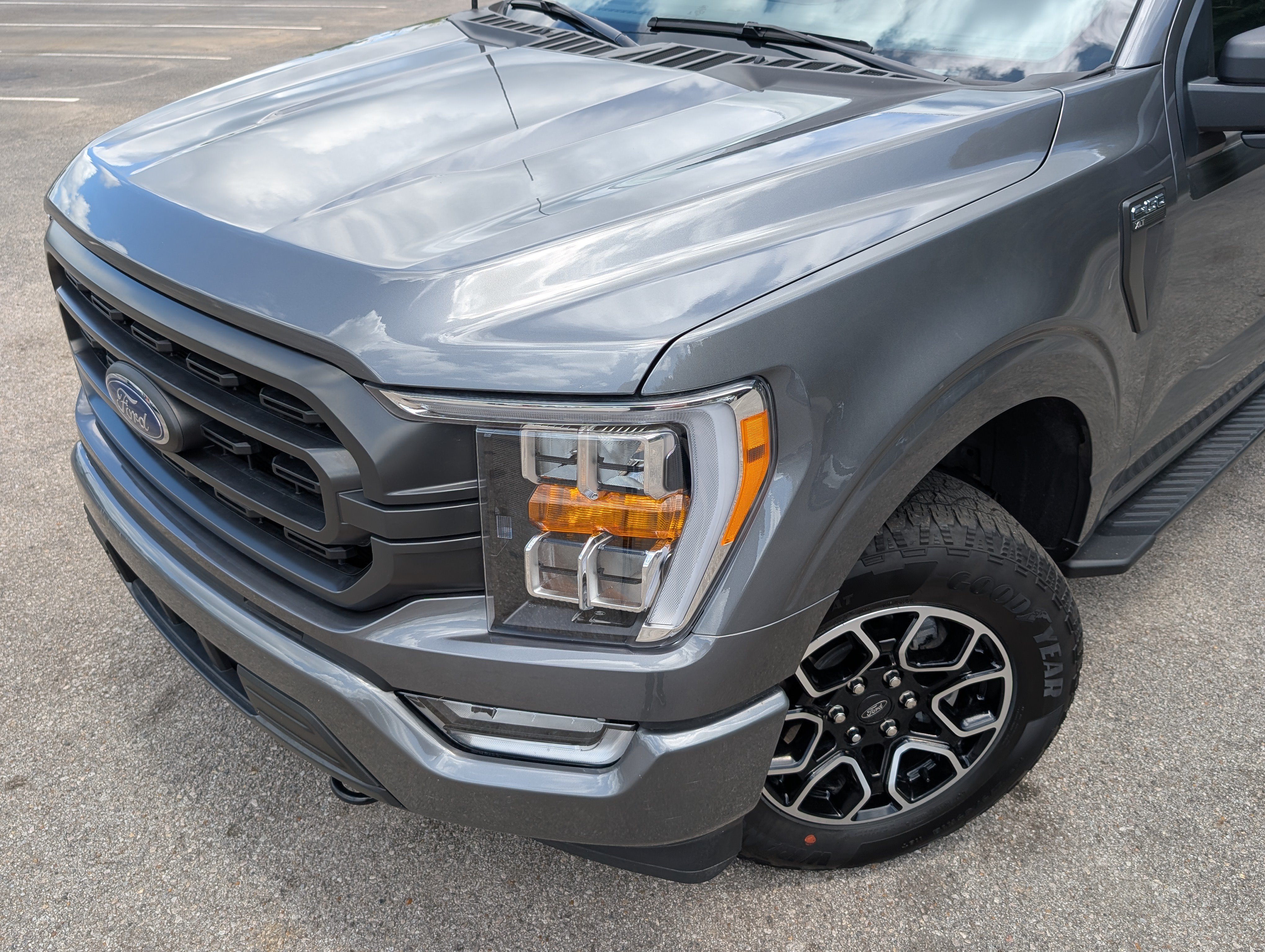 Used 2023 Ford F150 XLT w/ Equipment Group 302A High AWD/4WD image 13