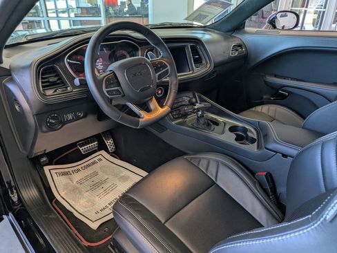 Used 2022 Dodge Challenger SRT Hellcat image 10