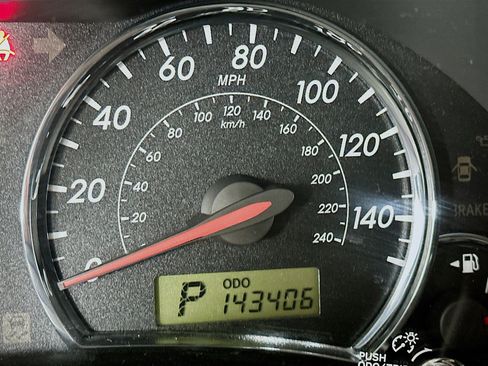 Used 2011 Toyota Corolla S image 19