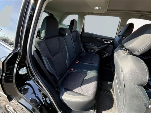 Used 2023 Subaru Forester Premium image 26