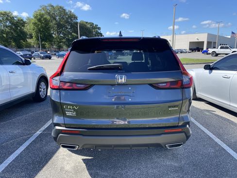 Used 2023 Honda CR-V Sport Touring image 9