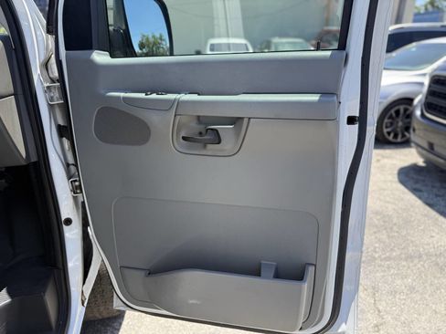 Used 2008 Ford E-250 and Econoline 250 RWD image 21