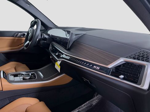 New 2026 BMW X5 xDrive40i w/ M Sport Package image 31