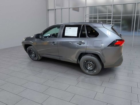 Certified 2022 Toyota RAV4 LE image 6