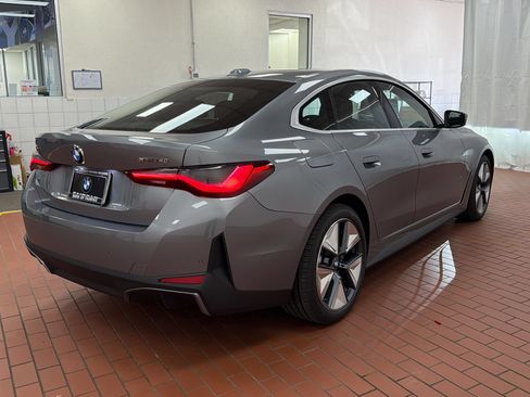 Used 2026 BMW i4 xDrive40i w/ Premium Package AWD/4WD image 9