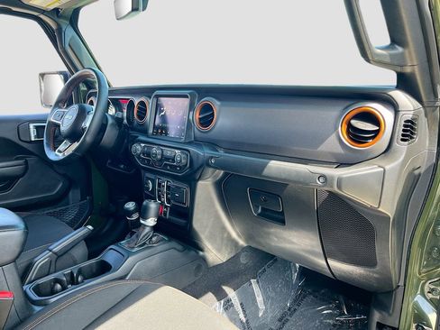 Used 2023 Jeep Gladiator Mojave w/ Trailer Tow Package image 27