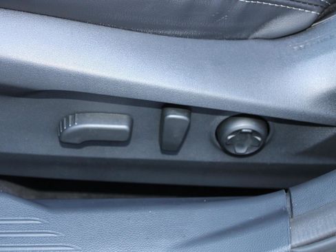 Used 2025 Subaru Outback Touring image 35