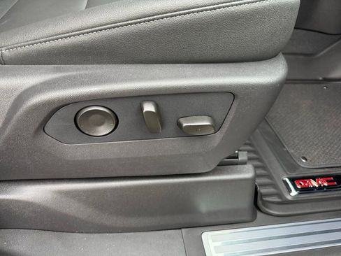 New 2026 GMC Sierra 1500 SLT w/ SLT Premium Plus Package image 13