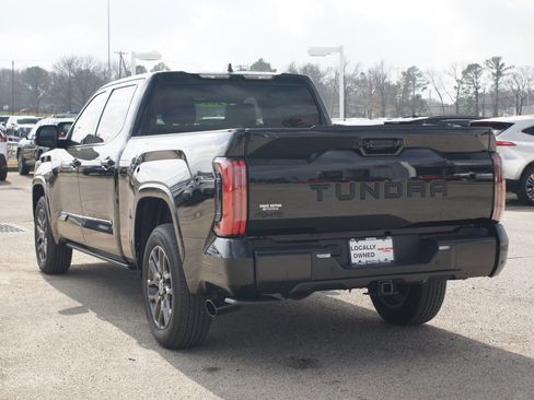 Used 2024 Toyota Tundra Platinum image 16