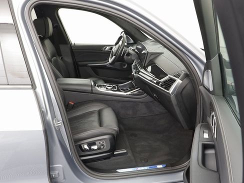 Certified 2025 BMW X7 M60i image 20
