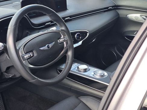 Used 2025 Genesis GV70 2.5T image 35