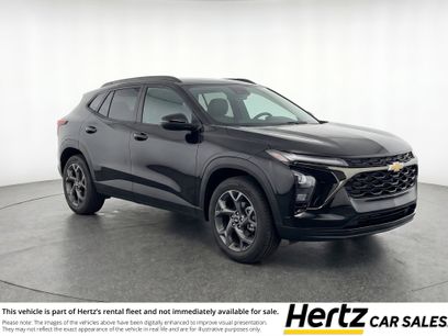 Used 2025 Chevrolet Trax LT