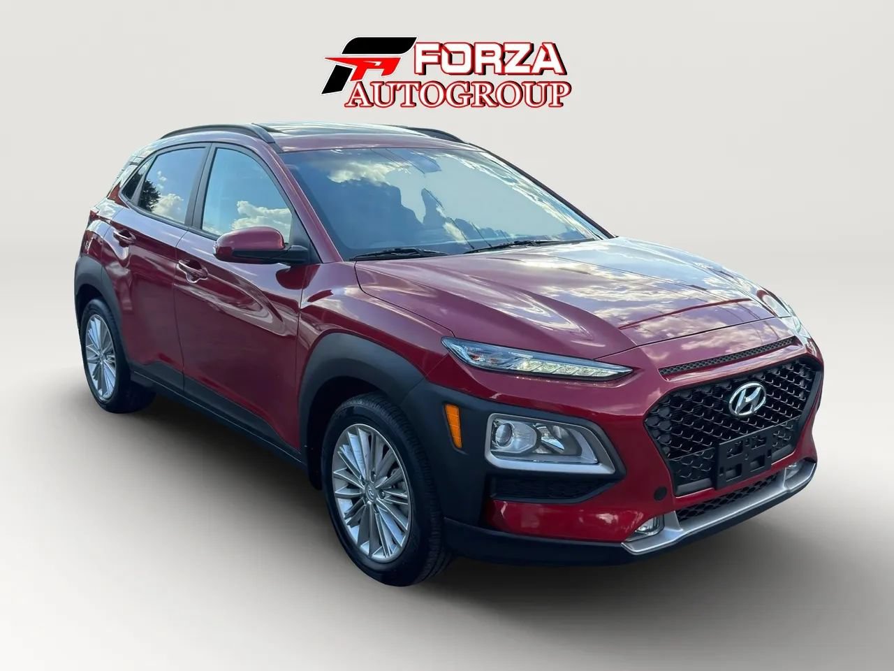 Used 2021 Hyundai Kona SEL Plus w/ Cargo Package FWD image 3