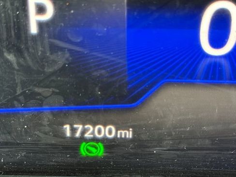 Used 2022 Volkswagen Tiguan SE R-Line image 23