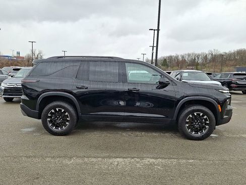 Used 2024 Chevrolet Traverse Z71 image 7